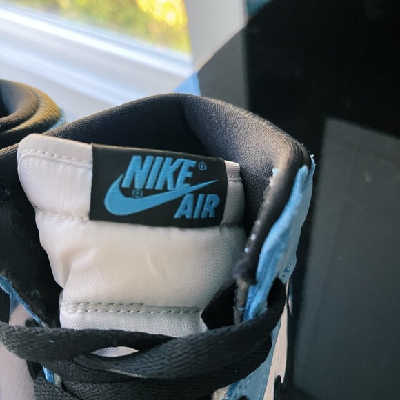 2021 - Air Jordan 1 Retro High OG 'University Blue' - Picture 6 of 6